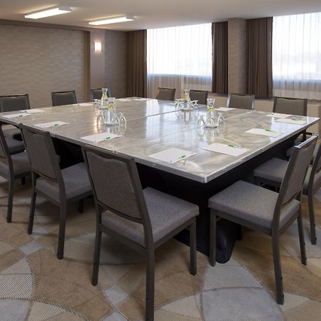 Holiday Inn Winnipeg-South By Ihg Exteriör bild